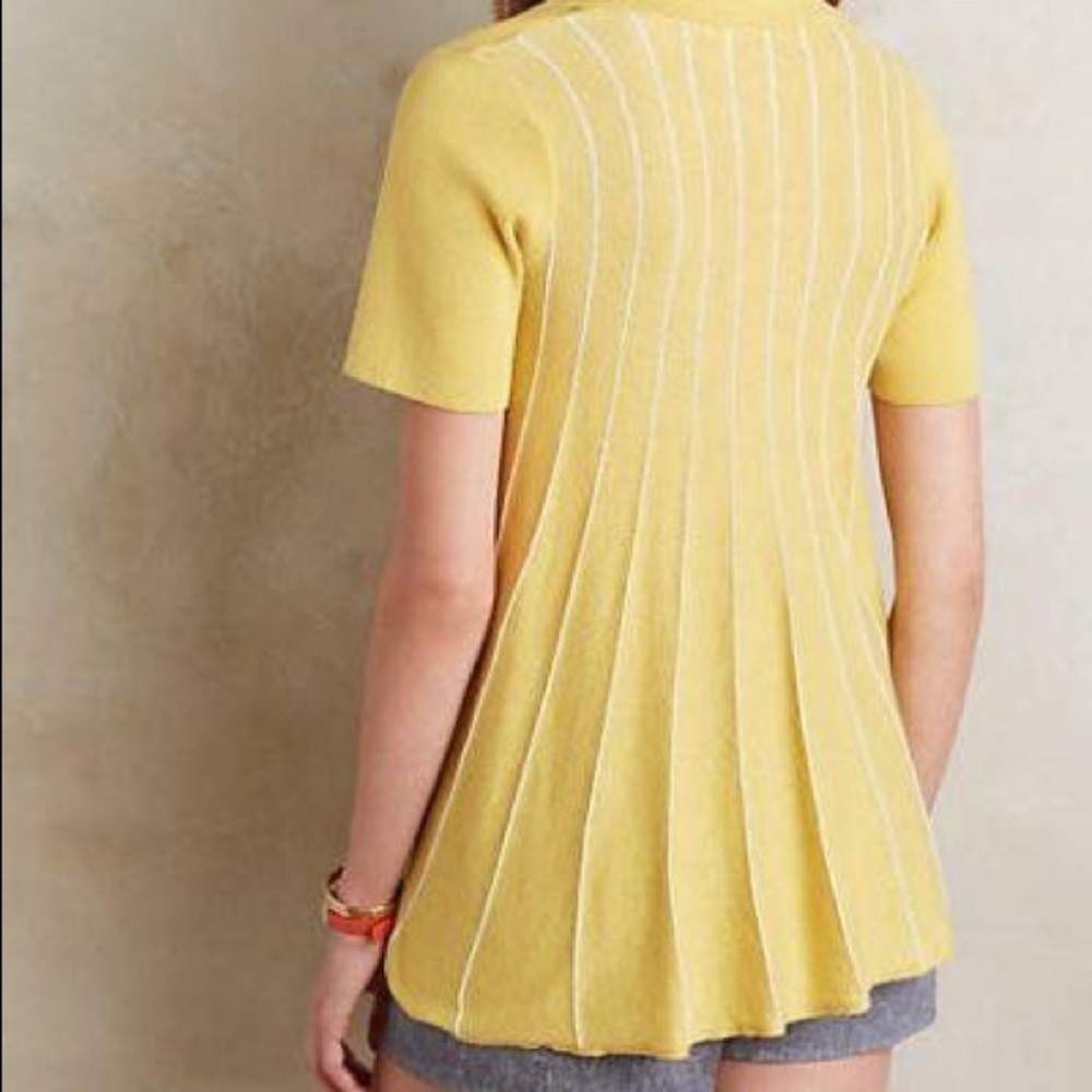Anthropologie knitted & knotted somerset top m hi low striped back yellow polo